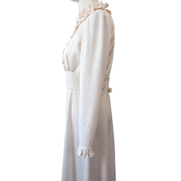 Vintage 70s Lorrie Deb Prairie Ruffle Wedding Gown - Picture 5 of 16